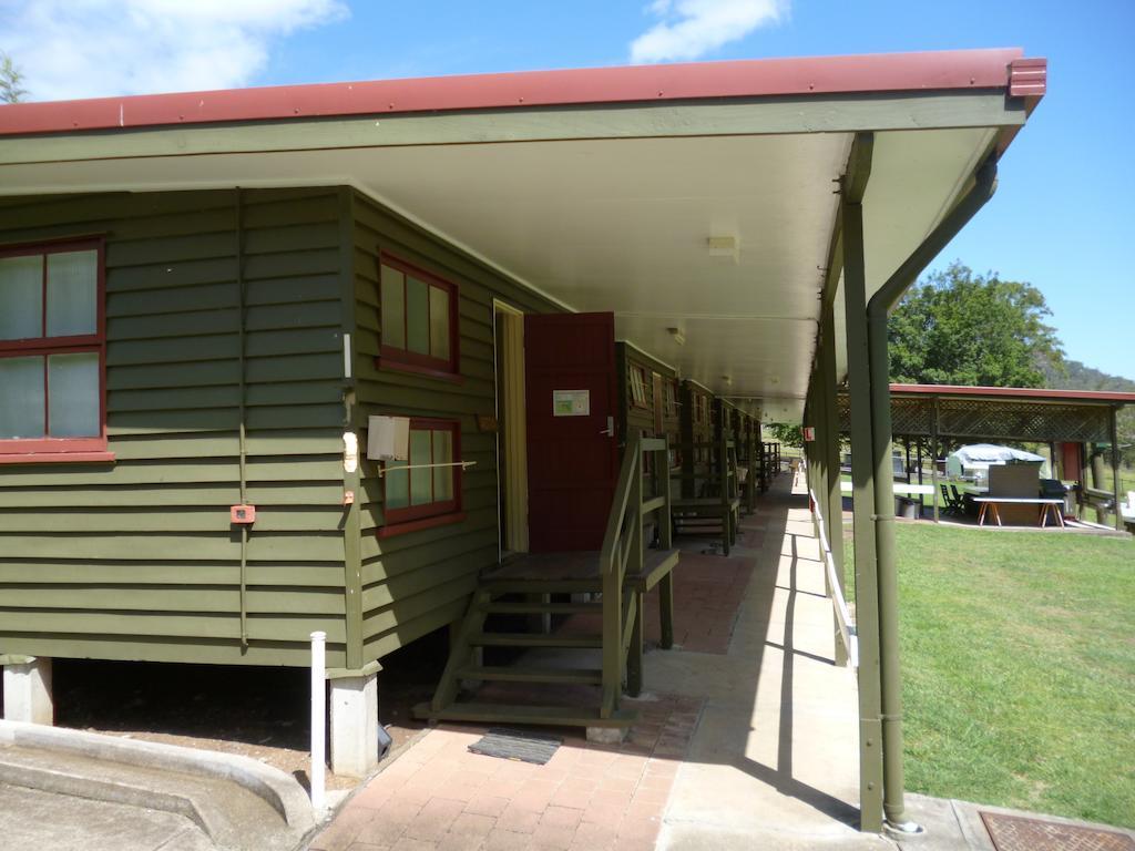 Christmas Creek Cafe & Cabins Lamington الغرفة الصورة
