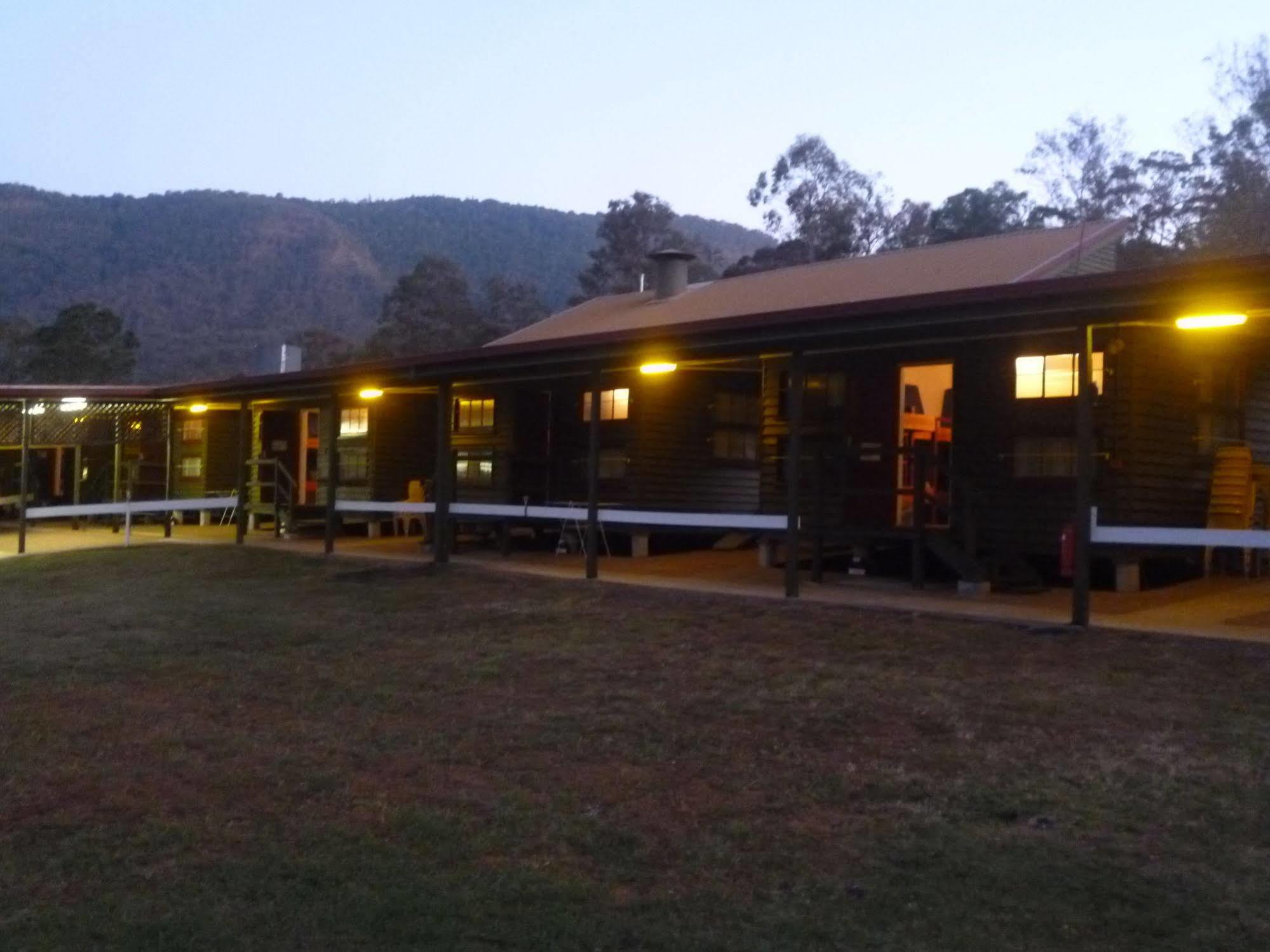 Christmas Creek Cafe & Cabins Lamington المظهر الخارجي الصورة